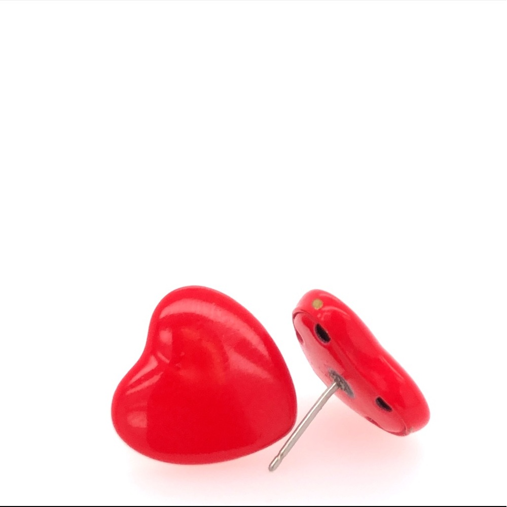 Vintage Heart Studs - Picture 2 of 3